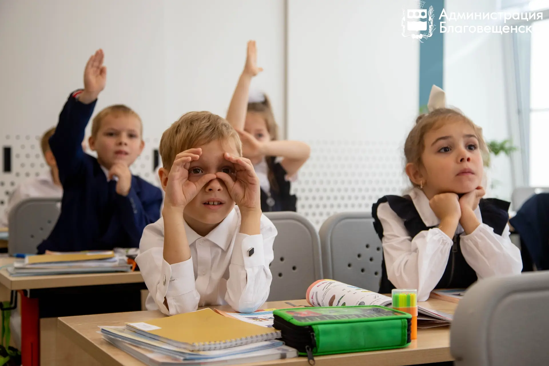 Дезинфекция, проветривание и медицинское наблюдение: в благовещенских школах уделяют большое внимание профилактике