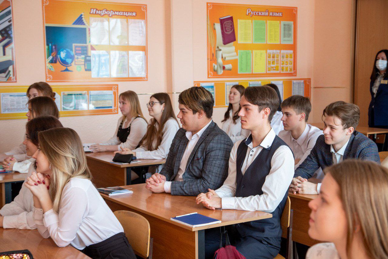 Время испытаний: благовещенские школьники приступают к сдаче ОГЭ и ЕГЭ