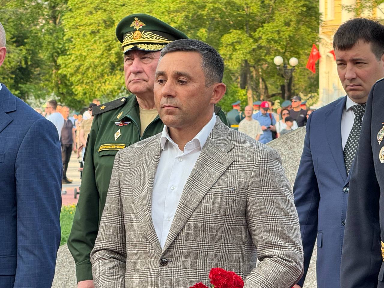 «Больше века пограничники остаются надёжным щитом нашей Родины, защищая её покой и безопасность»: мэр Благовещенска Олег Имамеев поздравил пограничников с профессиональным праздником «Больше века пограничники остаются надёжным щитом нашей Родины, защищая её покой и безопасность»: мэр Благовещенска Олег Имамеев поздравил пограничников с профессиональным праздником