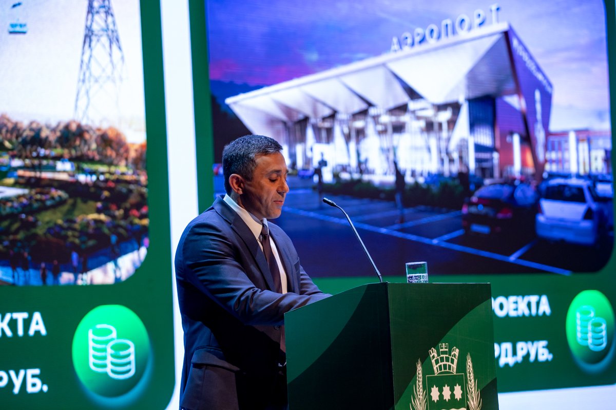 Строительство нового моста через Зею, развитие аэропорта, масштабная реконструкция коммунальной инфраструктуры: Олег Имамеев назвал ключевые проекты, которые удалось реализовать в Благовещенске за пять лет Строительство нового моста через Зею, развитие аэропорта, масштабная реконструкция коммунальной инфраструктуры: Олег Имамеев назвал ключевые проекты, которые удалось реализовать в Благовещенске за пять лет