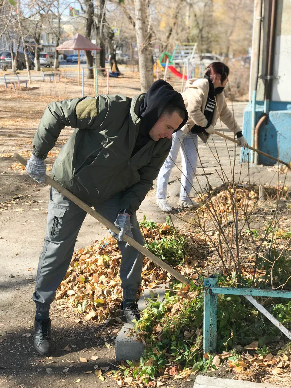За чистотой на своих округах следят благовещенские депутаты За чистотой на своих округах следят благовещенские депутаты
