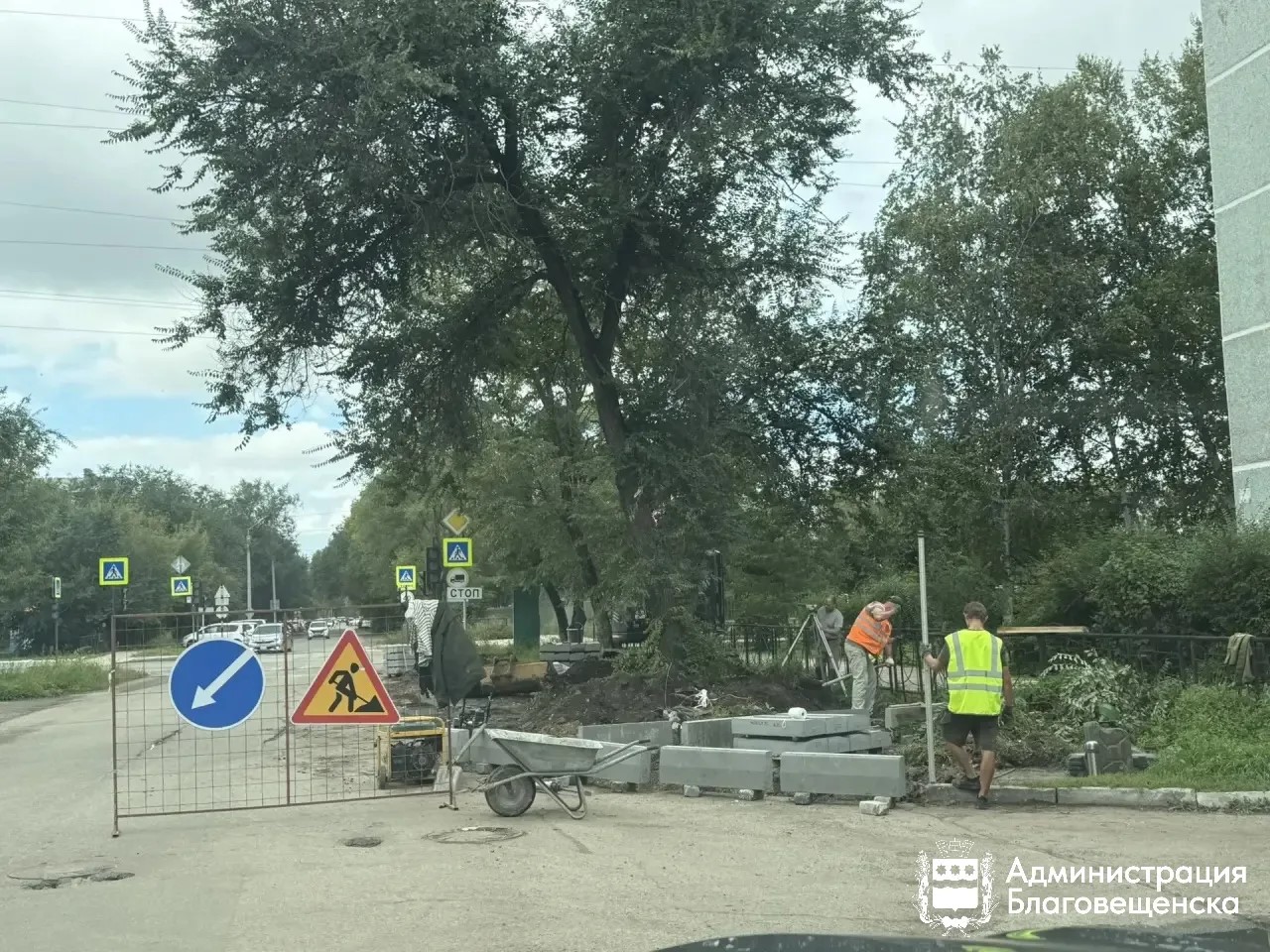 В Благовещенске приступили к обустройству ещё одной парковки. Она расположится на пересечении Пушкина и Фрунзе  
