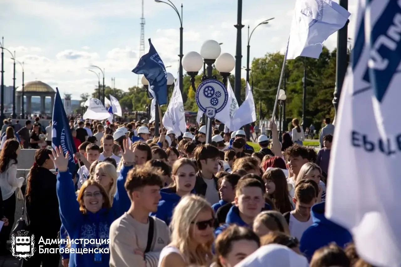 В Благовещенске ограничат движение на переулке Уралова для построения колонн студентов
