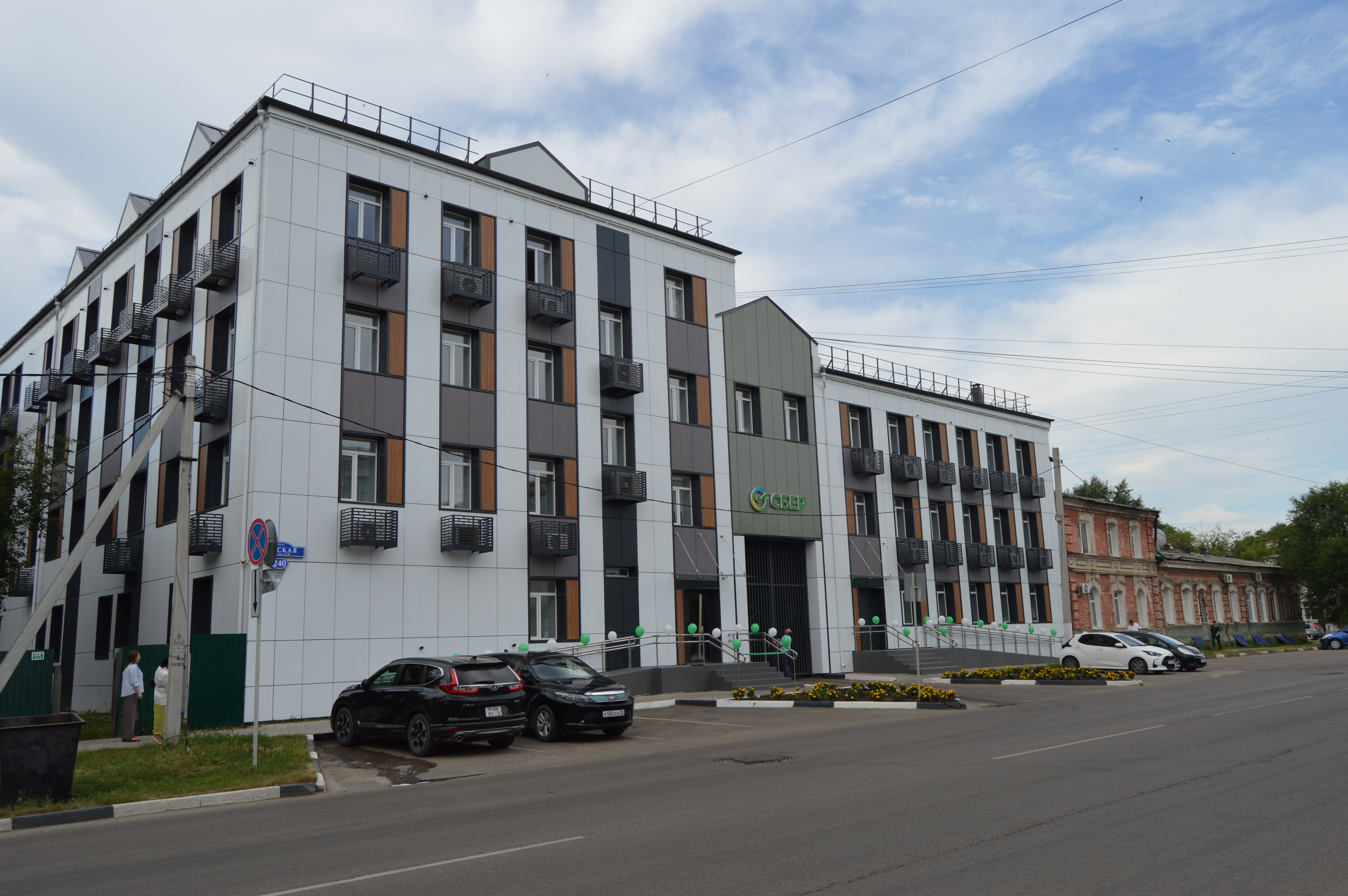 Гармония современного дизайна и социальной ответственности: в центре Благовещенска завершилась масштабная реконструкция одного из зданий