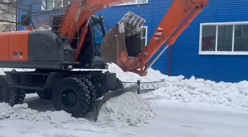  В Благовещенске от снега очистили 95% дворов