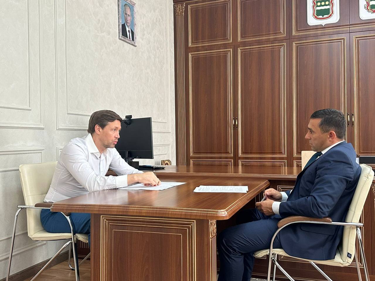 Нарушение Правил благоустройства застройщиками в Благовещенске обсудил мэр с сенатором Совета Федерации Нарушение Правил благоустройства застройщиками в Благовещенске обсудил мэр с сенатором Совета Федерации
