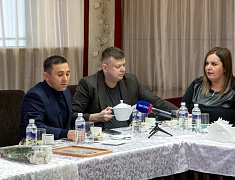 Мэр Благовещенска Олег Имамеев поздравил СМИ с Днем печати