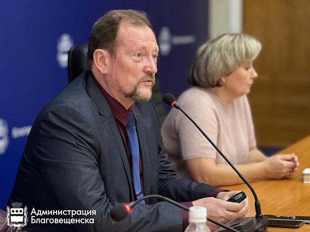 Второй дом для трудных подростков: благовещенские педагоги познакомились с методикой одного из хабаровских центров психологической помощи 