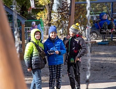 В Благовещенске открыли ещё 3 обновлённые детские площадки