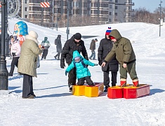 Яркий день спорта и традиций: в Благовещенске прошёл первый день ЗимФестАмур