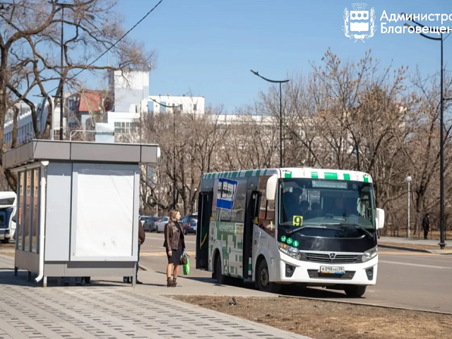 В Благовещенске запустят специальные маршруты к местам захоронения в Радоницу 