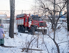 Выездная встреча мэра по заливке катка на Нагорной, 14