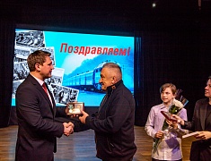 Церемония награждения медалями «За строительство Байкало-Амурской магистрали»