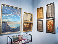 В Благовещенске открылась выставка к 70-летию Александра Тихомирова