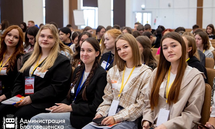 Будущие лидеры мнений: в Благовещенске проходит масштабный форум по созданию медиаконтента 