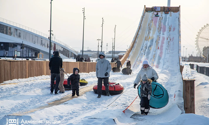 С начала года с одной из крупнейших тюбинговых горок на Дальнем Востоке скатилось около 74 тысяч человек