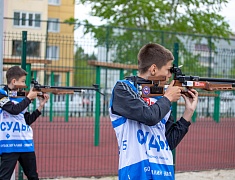 На базе школы № 10 прошли соревнования среди педагогов городских школ