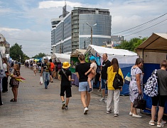 В Благовещенске открылась школьная ярмарка