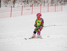 В Благовещенске прошло первенство города по горным лыжам и сноуборду, посвящённое памяти выпускника ДВОКУ, Героя России Ковтуна Андрея