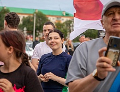 Абсолютный чемпион мира по боксу Дмитрий Бивол встретился с благовещенцами