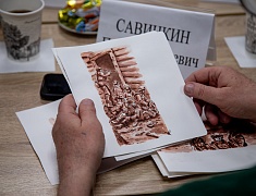 Открытки участника СВО презентовали в Благовещенске