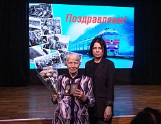 Церемония награждения медалями «За строительство Байкало-Амурской магистрали»