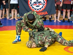 В Благовещенске прошёл открытый кубок города по спортивной борьбе на призы спортивно-патриотического клуба «Машина»