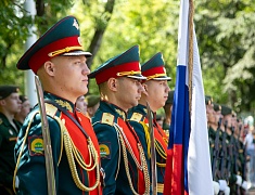В Благовещенске в день ВДВ почтили память воинов-десантников