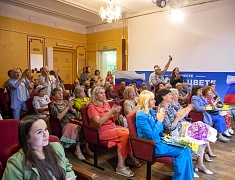 «Цветущий квартал» и «Сад памяти» взяли гран-при фестиваля цветов в Благовещенске