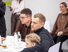 Мэр Благовещенска Олег Имамеев встретился со студенческими семьями Благовещенска