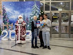 В Благовещенске подвели итоги детско-юношеского фестиваля ледовых скульптур «Волшебный лёд Амура»