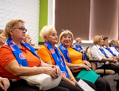 Заместитель мэра Благовещенска Дмитрий Перов поздравил «Ассоциацию пожилых людей» с юбилеем