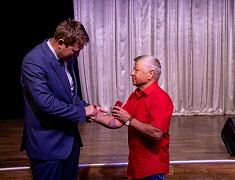 Знаки «50 лет Байкало-Амурской магистрали» вручили благовещенцам