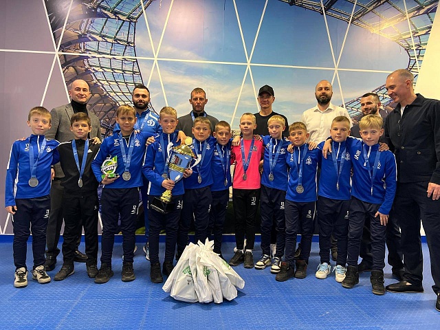 Благовещенские «динамовцы» забрали серебро «Кожаного мяча» 