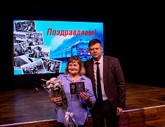 В Благовещенске наградили юбилейными медалями БАМа