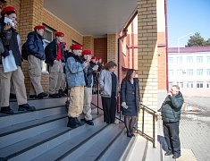 Школы Благовещенска принимают якутских юнармейцев