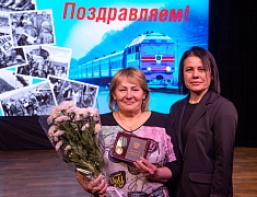 В Благовещенске наградили юбилейными медалями БАМа
