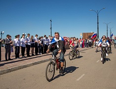 Благовещенские школьники в День России получили первые паспорта