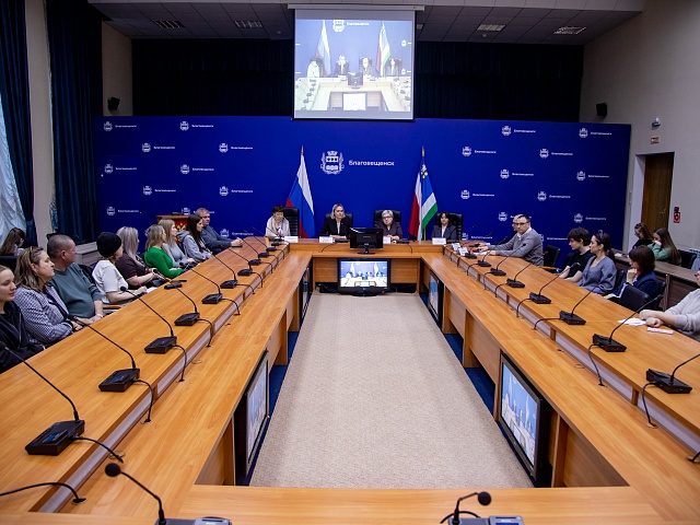 В Благовещенске школьникам рассказали о целевом обучении и приеме в медицинские вузы и колледжи