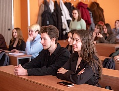 В Благовещенске запустили кадровый проект «Школа под ключ»