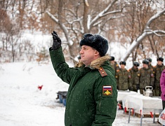 В Благовещенске прошло первенство города по горным лыжам и сноуборду, посвящённое памяти выпускника ДВОКУ, Героя России Ковтуна Андрея