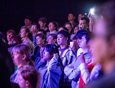 В общественно‑культурном центре прошел благотворительный концерт «Крымская весна»