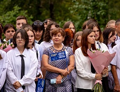 Мэр Города Олег Имамеев поздравил благовещенцев с днём знаний