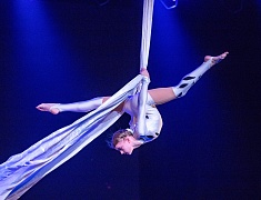 В общественно‑культурном центре прошел благотворительный концерт «Крымская весна»