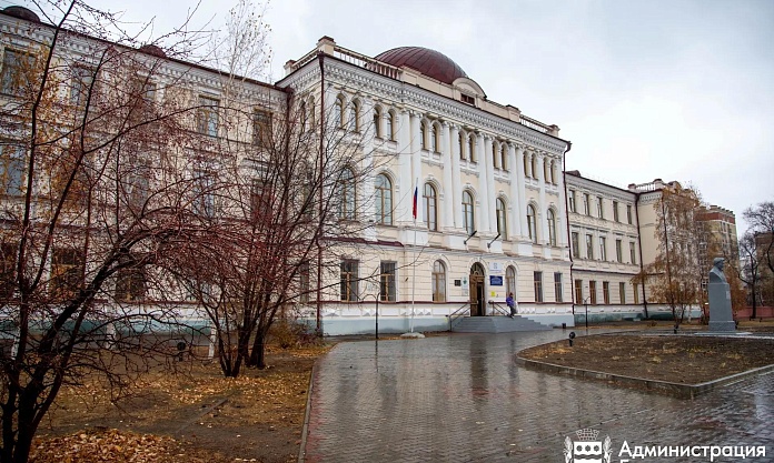 Благовещенские школы проверяют на соответствие стандартам образования