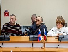 Мэр Благовещенска Олег Имамеев собрал предпринимателей, занимающихся пассажирскими перевозками