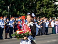 Бал цветов и Семейный бал украсили Благовещенск