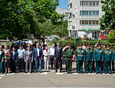 Памятную доску Герою России Владимиру Барахтенко открыли в Благовещенске