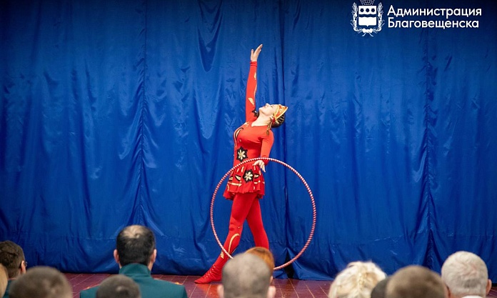 Благовещенские коллективы выступили в военном госпитале в преддверии Дня защитника Отечества 