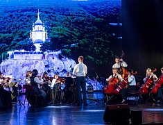 В общественно‑культурном центре прошел благотворительный концерт «Крымская весна»